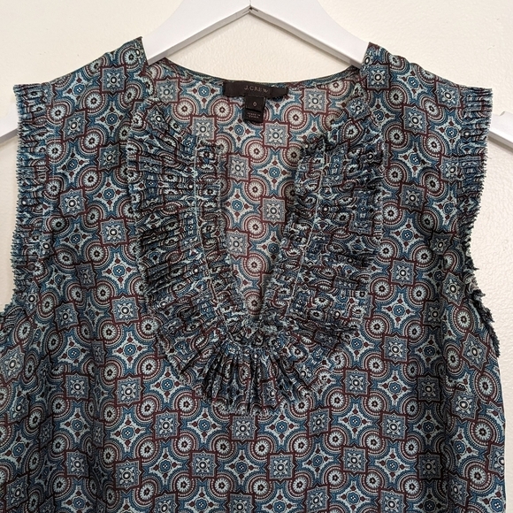 J. Crew Blue Geometric Ruffled 100% Silk Sleeveless Blouse Size 0 - Picture 6 of 8